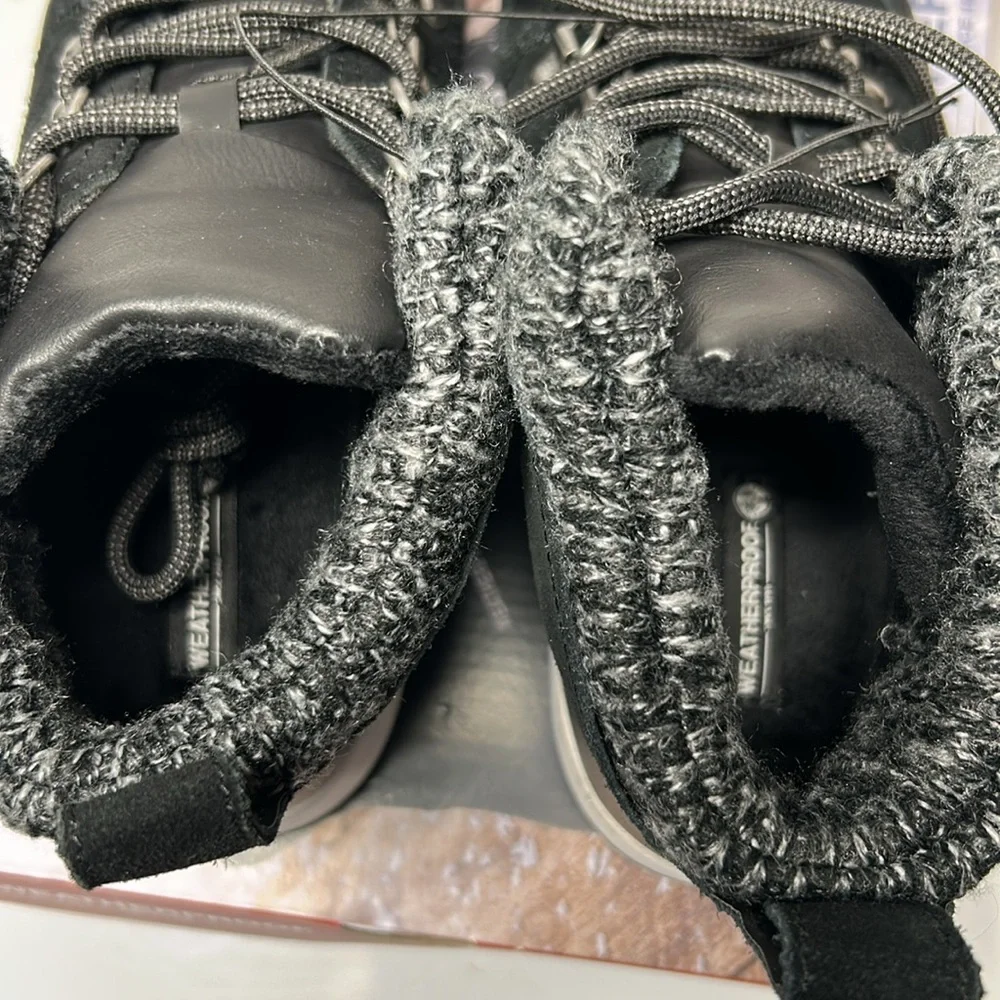 WEATHERPROOF Boots RUBY 8 Outdoor Hiking Rugged Suede Snow Winter Chunky Lug
